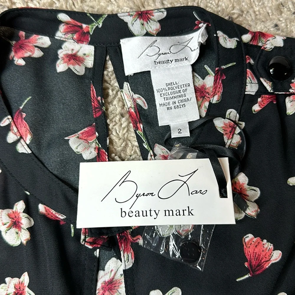 Byron Lars Lotus Flower keyhole Blouse Size 2 NWT - Picture 2 of 7